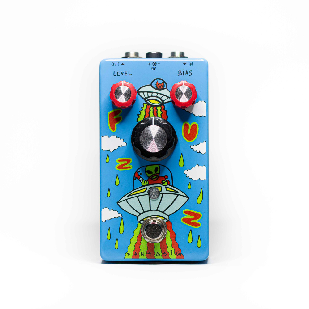 Fantasio Fuzz - Collaborative Fuzz with Hugo Mudie based on the callsic Tone Bender circuit